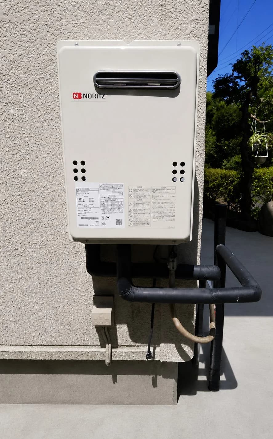 新しい給湯器ユニット本体